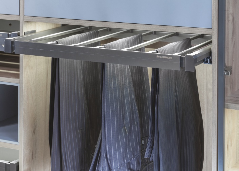 Trousers rack 800x500x60 mm Mocca
The product is designed for 9 pairs of trousers. The aluminium tubes are finished with non-slip pads so to prevent clothes from falling rod. Full extension of the rack provides access to each pair of pants